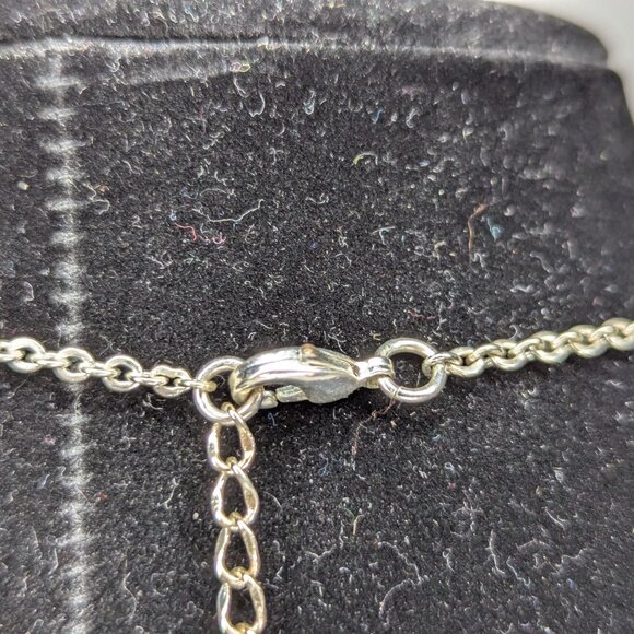 Vera Bradley Signed Mod Floral Blue Pattern Heart Pendant Necklace Silver Tone - Picture 9 of 13